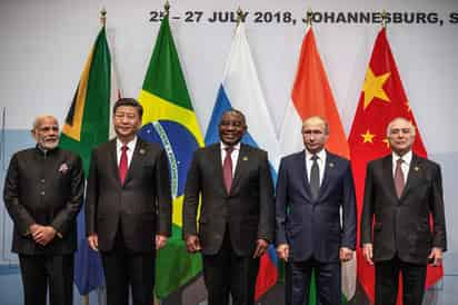 Brasil, Rusia, India, China y Sudáfrica, potencias emergentes que conforman el llamado bloque de los BRICS, lanzaron un desafío tácito al proteccionismo unilateral del presidente de Estados Unidos Donald Trump. (EFE)