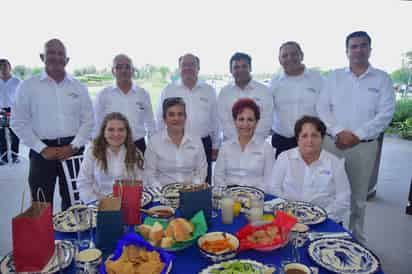 Festejo. La Universidad y Preparatoria La Salle celebran 45 años de su fundación en la Comarca Lagunera. (ERNESTO RAMÍREZ)