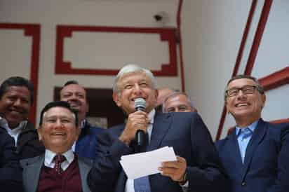 Fusión. En la casa de transición, AMLO anunció la creación de
Seguridad AlimentariaMexicana (Segalmex). 