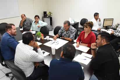 Medidas. Regidores pidieron al departamento de Mercados y Plazas más control en el tema. (EL SIGLO DE TORREÓN)