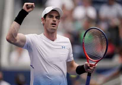 Aunque el partido se le complicó y le fueron necesarias tres horas y 17 minutos para terminar el encuentro en cuatro sets, Murray se colocó en la siguiente ronda del torneo por parciales de 6-7 (5/7), 6-3, 7-5 y 6-3. (EFE)