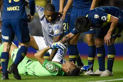 Dedé (i) de Cruzeiro y Esteban Andrada de Boca.