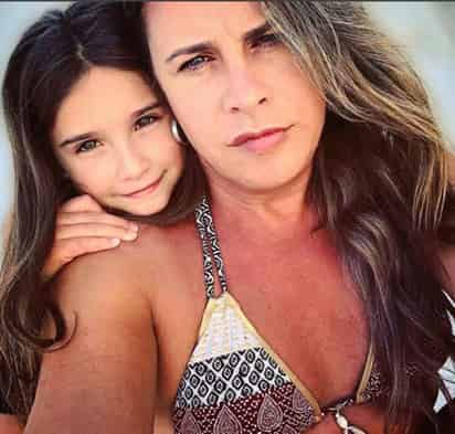 Polémica. El actor Carlos Gascón, quien se transformó en Karla Sofía, habló de su aspecto, luego de ser criticado por su cambio.