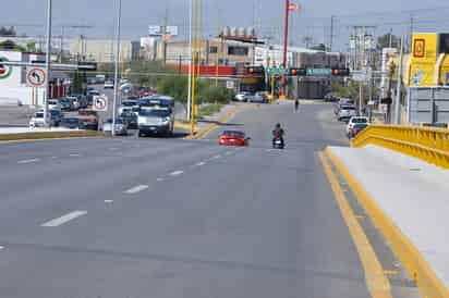 Inversión. El legislador consideró que el puente Carlos Herrera es una de las pocas obras. (EL SIGLO DE TORREÓN)