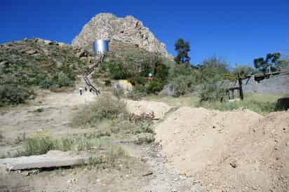 Tanque. En la zona ya se había construido un tanque, pero se complementa con el pozo. (EL SIGLO DE TORREÓN)