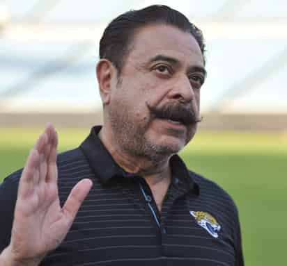 Shad Khan, dueño de los Jaguars de Jacksonville y del Fulham, renunció a comprar el estadio de Wembley por la gran oposición a la venta.