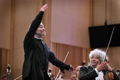 Grande. El famoso director Valery Gergiev dirigirá a la Orquesta Sinfónica y Coro Esperanza Azteca en México.