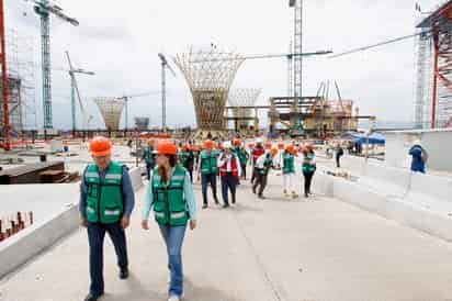 Hoy se realiza la consulta nacional sobre el nuevo aeropuerto de la Ciudad de México. (ARCHIVO) 