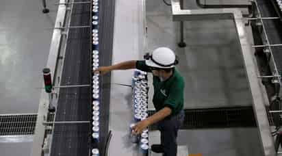Respuesta. Heineken México reiteró su apego a la normatividad y atenderá la información requerida por la autoridad. (ARCHIVO)