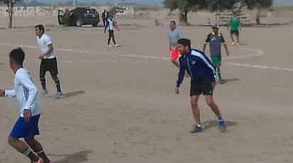 Peralta, de quien se especuló una salida en este mercado de traspasos, se mantiene como uno de los referentes del ataque del América. (ESPECIAL)