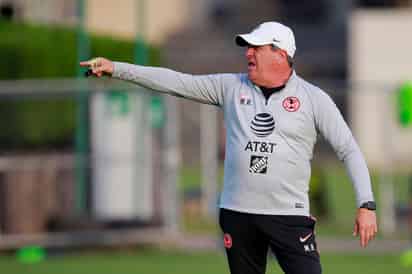 'Piojo' y 'Tata' coincidieron el lunes pasado en el Centro de Alto Rendimiento ya que cuadro de Coapa realizó parte de su pretemporada en dichas instalaciones. (Jam Media)