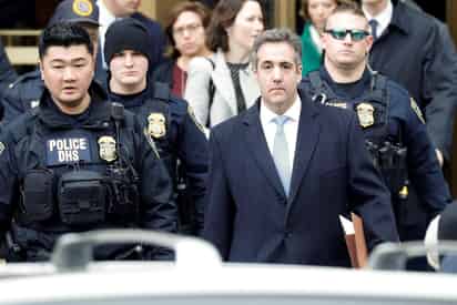 Michael Cohen tuiteó: 'Lo que hice fue bajo órdenes y para beneficio exclusivo de' Trump. (ARCHIVO)