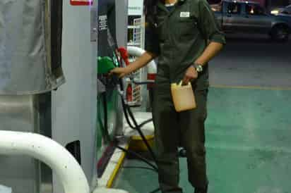 Exhorto. Aconsejan no volver a utilizar recipientes en donde se almacenó gasolina. (EL SIGLO DE TORREÓN)