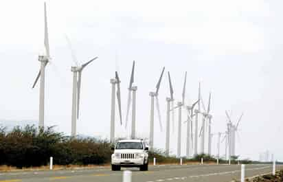 Despacio. El lento avance a energías limpias puede traer consecuencias sociales, económicas, climáticas y tecnológicas. El potencial se debe aprovechar con políticas más agresivas. (EL UNIVERSAL)