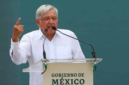 Afirmó que con el combate al ilícito del robo de hidrocarburos, la corrupción y la impunidad, se está dando en el clavo. (NOTIMEX)