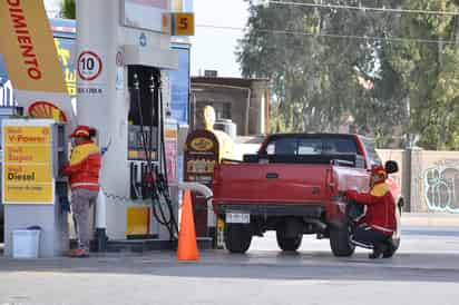 La cuesta de enero reportó la inflación más baja en cuatro años para dicho mes, debido en parte a la baja en el precio de las gasolinas, gas, jitomate y servicios turísticos, de acuerdo con los datos dados a conocer por el Instituto Nacional de Estadística y Geografía (Inegi). (ARCHIVO)