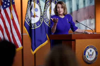 Y mientras el ala progresista del Partido Demócrata intenta concretar sueños como “Medicare (atención médica) para todos” y un “Nuevo Trato Verde”, Pelosi ha guardado distancias. (ARCHIVO)