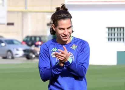 Lainez debutó la semana pasada en el certamen continental reemplazando a Junior Firpo y terminó por ser pieza fundamental al hacer gol. (Especial)