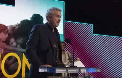 'Estamos llegando a un momento en el que está ocurriendo una mayor diversidad en el cine, y creo que esto muy pronto hará que esta categoría sea irrelevante', señaló Cuarón al recibir el galardón, de acuerdo a un video que publicó Hollywood Reporter en su cuenta de Twitter. (ESPECIAL)