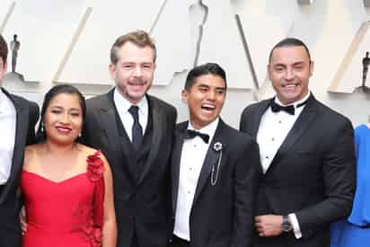 El actor, quien da vida al fallecido lagunero 'Profesor Zobek', desfiló junto a otros actores y equipo de producción del filme. (ARCHIVO)