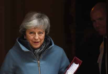 May aspira a someter un tratado del Brexit revisado a votación en los Comunes el 12 de marzo. (EFE)