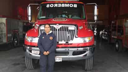 Juanita Hernández Dueñes, cuenta con 45 años de edad, desde hace 13 años forma parte del Heroico Cuerpo de Bomberos de Piedras Negras. (EL SIGLO COAHUILA)