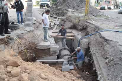 De tener más de 30 ríos y cinco lagos, la Ciudad de México enfrenta hoy la amenaza de quedarse seca dentro de unos años. (ARCHIVO)