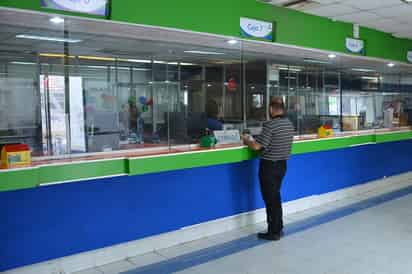 El Sistema Municipal de Aguas y Saneamiento de Torreón dice que por interrupciones de la Comisión Federal de Electricidad se ha visto afectada la infraestructura de la paramunicipal. (FERNANDO COMPEÁN)