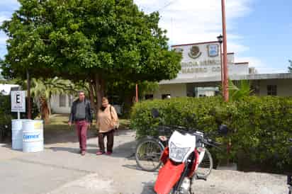El Ayuntamiento de Francisco I. Madero comenzó a otorgar las liquidaciones de ley a los extrabajadores municipales de la administración anterior que interpusieron demanda por despido. (EL SIGLO DE TORREÓN/CLAUDIA LANDEROS)