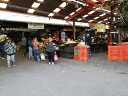 La inflación repuntó en la primera mitad de marzo impulsada por el aumento en el precio de las gasolinas, gas LP y algunos productos agropecuarios como el limón y el jitomate, de acuerdo con los datos publicados por el Inegi. (EL SIGLO DE TORREÓN/VIRGINIA HERNÁNDEZ)