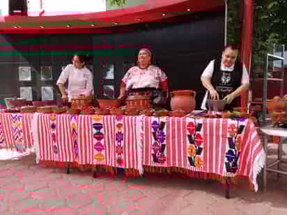 Para la Canirac, las nuevas generaciones de chefs deben aprender a cocinar comida orgánica y prehispánica y conocer muy bien nuestra raíces. (EL SIGLO DE TORREÓN/VIRGINIA HERNÁNDEZ)