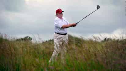 Para Reilly, ex columnista en la famosa revista Sport Illustrated, la manera en la que el presidente norteamericano juega es un reflejo fiel de su naturaleza tramposa. (Especial)