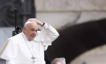 'En teoría, es un sacrilegio', explicó el líder de la Iglesia Católica. 'No puedes hacerlo. La gente podría llamarlo Dios, tal como podrían decir: ‘'Te adoro', pero solo Dios puede ser adorado'. (EFE)
