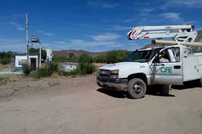 Personal de la CFE cortó el suministro de energía a las bombas de los 7 pozos que surten a Lerdo. (EL SIGLO DE TORREÓN)