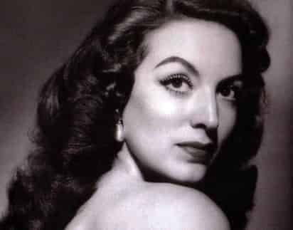 'La Diva del Cine Mexicano', quien destacó por su belleza, talento y magnética personalidad, así como por su carácter decidido, temperamento arrollador y su inteligencia singular. (ARCHIVO)