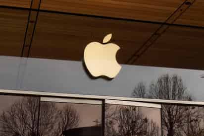 Fue el consejero delegado de la compañía, Tim Cook, a través de Twitter quien anunció la aportación de apple a la catedral francesa. (AGENCIA)