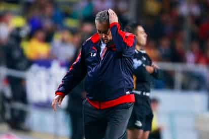 Tomás Boy debutó en Chivas con una derrota ante Morelia.