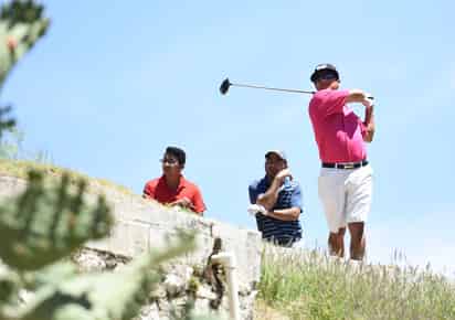 Se llevó a cabo el segundo día de actividades del tradicional Torneo Anual de Golf del Campestre Gómez Palacio. Hoy continuará la actividad y se conocerá al ganador. (JESÚS GALINDO LÓPEZ)
