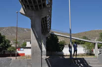 Por la gran cantidad de colonias que se tienen hacia el norte de la ciudad, el periférico opera más como un bulevar, señalan las autoridades. (EL SIGLO DE TORREÓN)