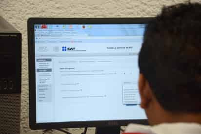 Desde el 15 de enero, una persona física ya puede saber cuánto va a pagar y hacer su declaración anual con mucho tiempo de anticipación. (ARCHIVO)