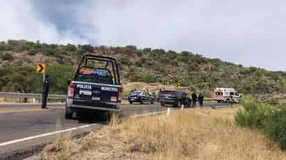 El percance ocurrió a la altura del kilómetro 20 de la carretera libre a Mazatlán. (EL SIGLO DE TORREÓN)