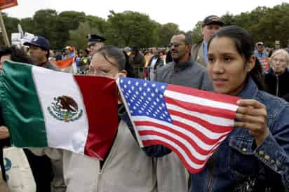 Con estas cifras dejó en claro que el Programa Paisano no debe decrecer, sino incrementarse para atender a todos los parientes que sobre todo en periodos vacacionales de verano, invierno y Semana Santa visitan México. (ESPECIAL)