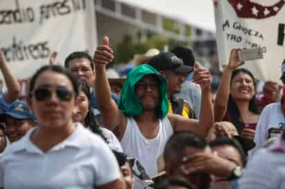 En el Plan Nacional de Desarrollo, López Obrador busca abatir la pobreza, ya que está pensado en el bienestar del pueblo de México. (ARCHIVO)