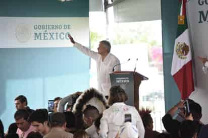 El presidente López Obrador anunció que CFE siempre comprará a los productores de carbón y dará prioridad a los pequeños productores, buscará que los contratos sean de tres o seis años y de de cuatro meses. (EL SIGLO DE TORREÓN)