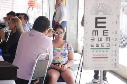 Se reanudan acciones de las brigadas municipales 'En equipo por tu colonia', organizadas por el DIF municipal. (CORTESÍA)