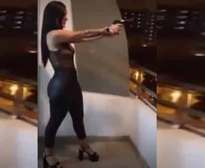 El clip donde se le ve disparando fue compartido en redes sociales.