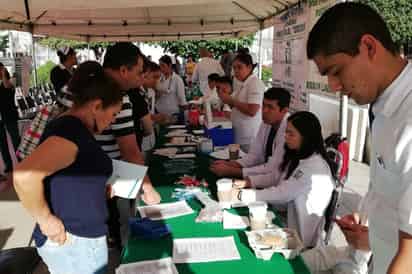 Llaman a omitir versiones sobre supuestas suspensiones de las jornadas 'IMSS Para Todos' en el estado de Coahuila.