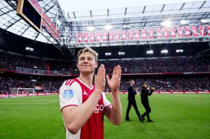 De Jong disputará la próxima temporada con el Barcelona. (ESPECIAL)