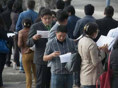 La población subempleada, la que declaró tener necesidad y disponibilidad para ofertar más horas de trabajo que las que su ocupación actual le permite, se ubicó en un 7.8 %, una cifra mayor al 7.2 % registrado un año antes, en cifras originales. (ARCHIVO)
