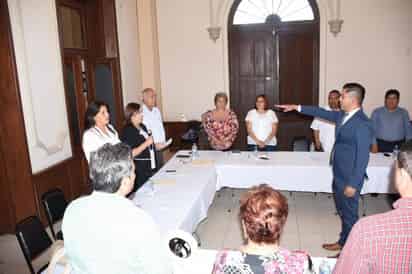Toman protesta a Jaime Rolando Estrada Córdoba como noveno regidor del Ayuntamiento de Lerdo. (EL SIGLO DE TORREÓN)